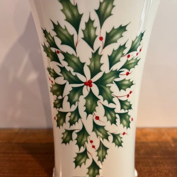 Lenox Holiday Pierced Holly Vase 9" with Box - Picture 9 of 11
